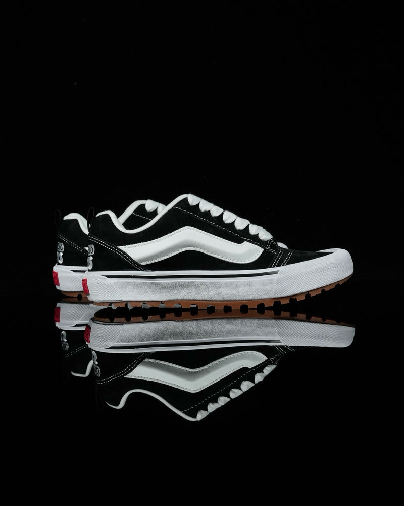 VANS KNU SKOOL